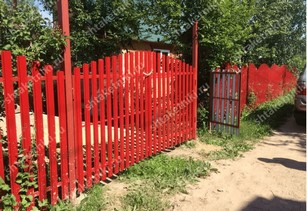 Забор евроштакетник горокой в Семее цвет рубин